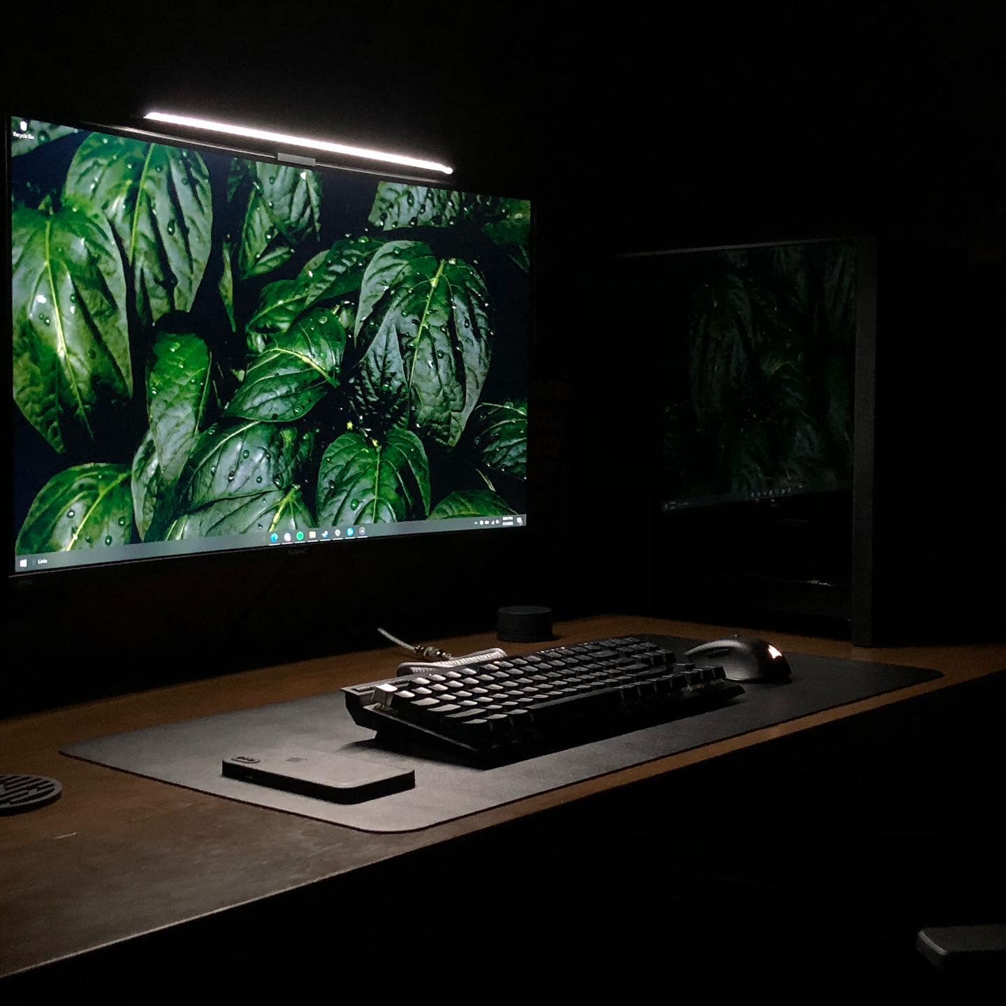 Monolyte: The Future of Desk Lighting